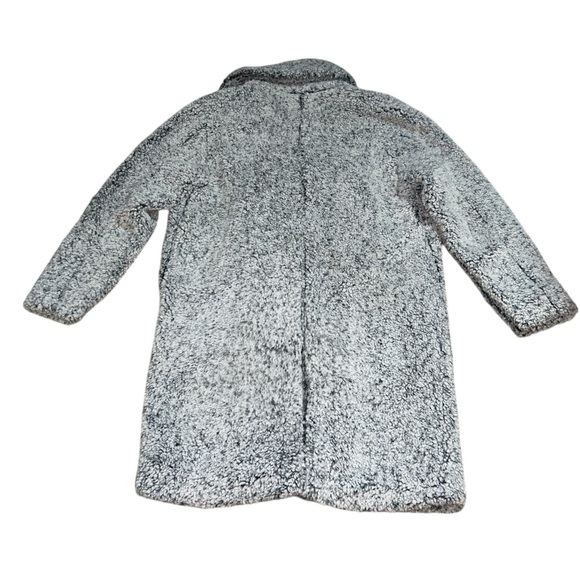 Fluffy trench coat - Picture 3 of 7